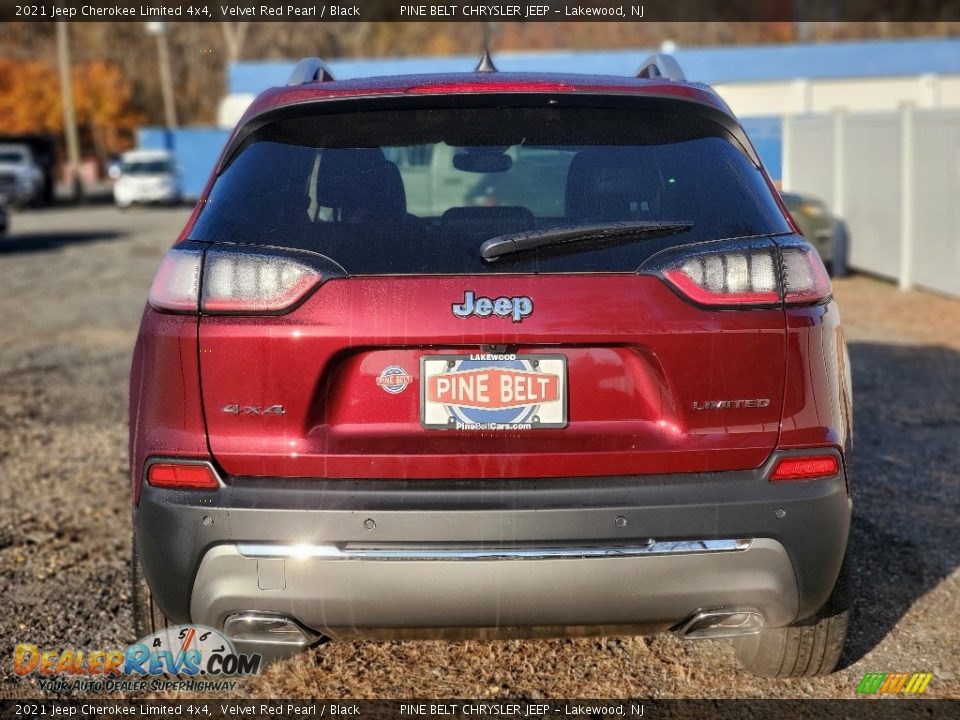2021 Jeep Cherokee Limited 4x4 Velvet Red Pearl / Black Photo #7