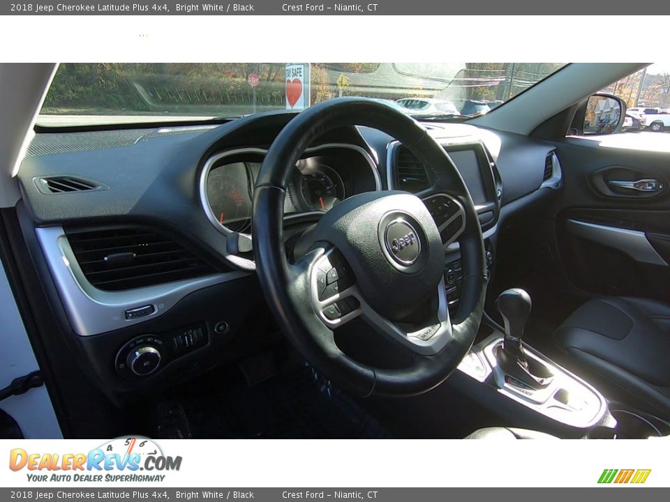 2018 Jeep Cherokee Latitude Plus 4x4 Bright White / Black Photo #9