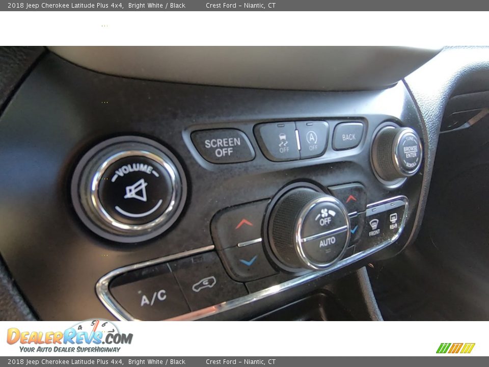 2018 Jeep Cherokee Latitude Plus 4x4 Bright White / Black Photo #14