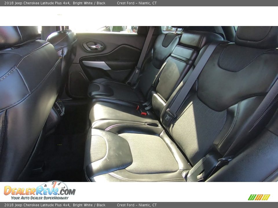 2018 Jeep Cherokee Latitude Plus 4x4 Bright White / Black Photo #16