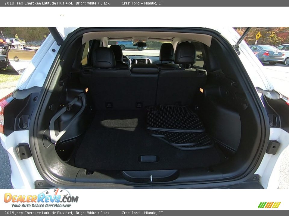 2018 Jeep Cherokee Latitude Plus 4x4 Bright White / Black Photo #21