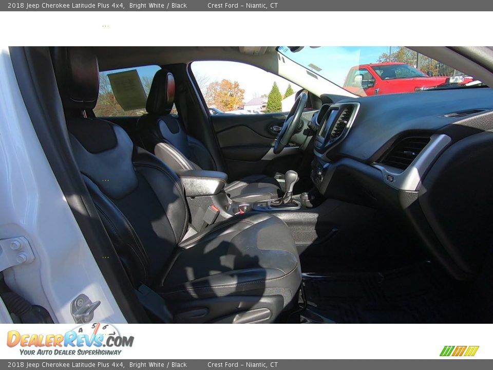 2018 Jeep Cherokee Latitude Plus 4x4 Bright White / Black Photo #24