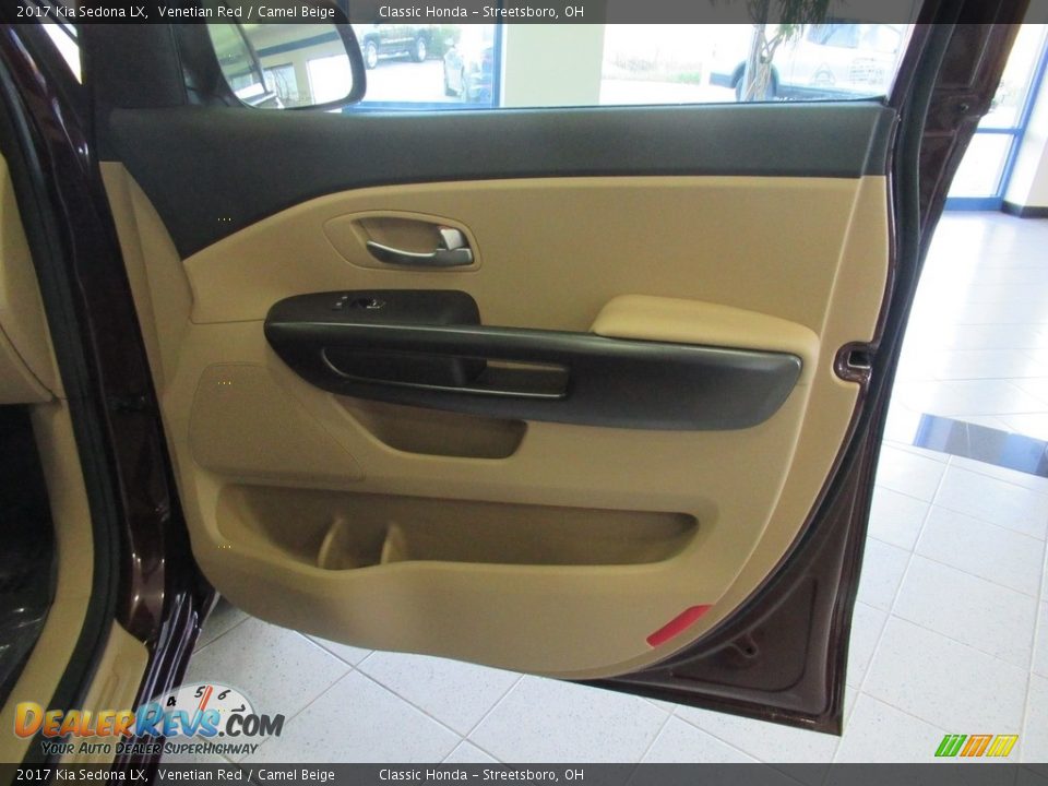 2017 Kia Sedona LX Venetian Red / Camel Beige Photo #14