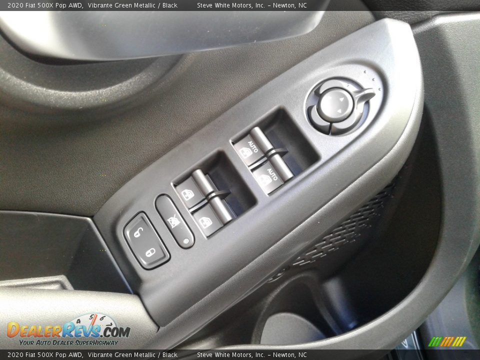 Controls of 2020 Fiat 500X Pop AWD Photo #11