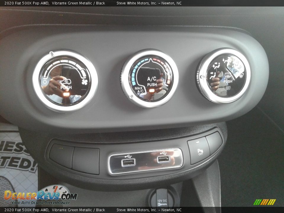 Controls of 2020 Fiat 500X Pop AWD Photo #24