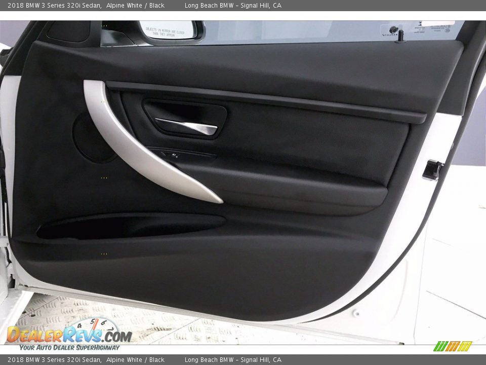 2018 BMW 3 Series 320i Sedan Alpine White / Black Photo #24