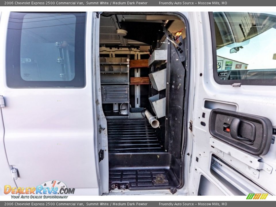 2006 Chevrolet Express 2500 Commercial Van Summit White / Medium Dark Pewter Photo #25