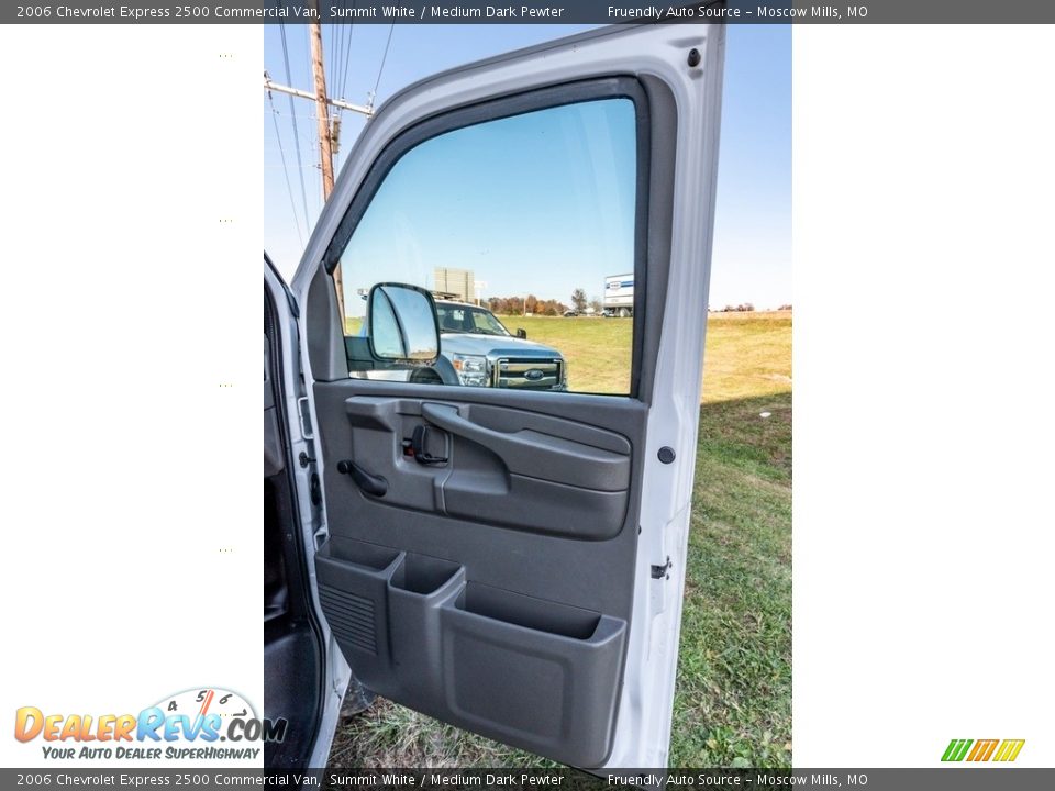 2006 Chevrolet Express 2500 Commercial Van Summit White / Medium Dark Pewter Photo #28