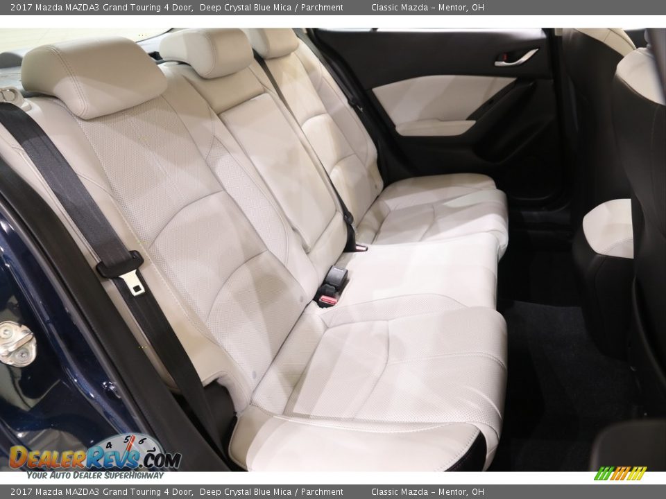 2017 Mazda MAZDA3 Grand Touring 4 Door Deep Crystal Blue Mica / Parchment Photo #17