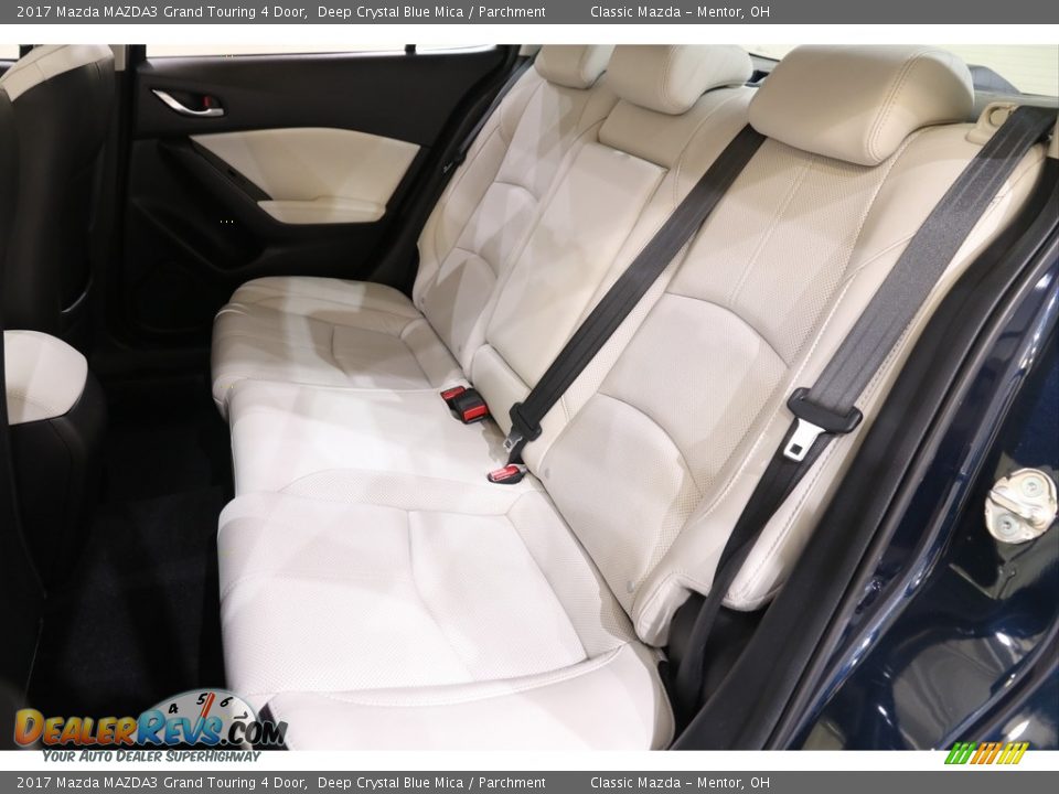 2017 Mazda MAZDA3 Grand Touring 4 Door Deep Crystal Blue Mica / Parchment Photo #18