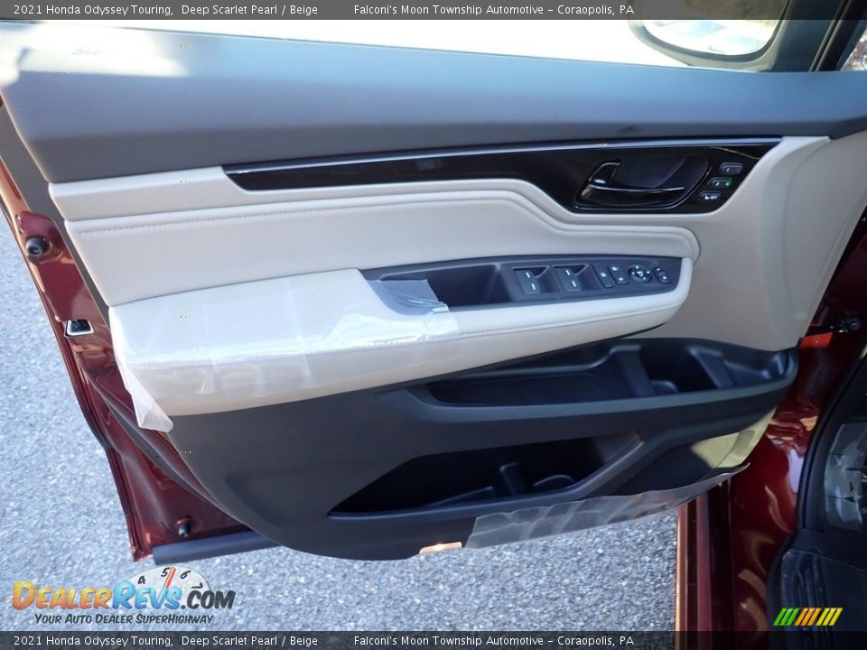 Door Panel of 2021 Honda Odyssey Touring Photo #11