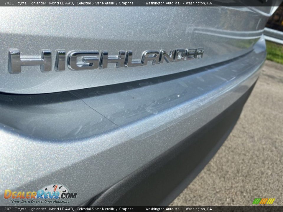 2021 Toyota Highlander Hybrid LE AWD Celestial Silver Metallic / Graphite Photo #31