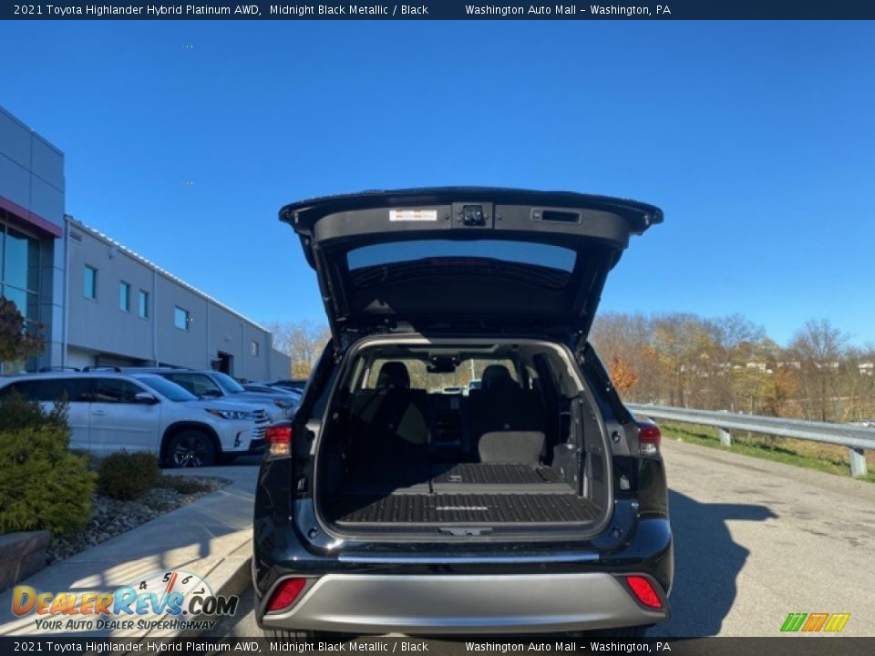 2021 Toyota Highlander Hybrid Platinum AWD Midnight Black Metallic / Black Photo #28