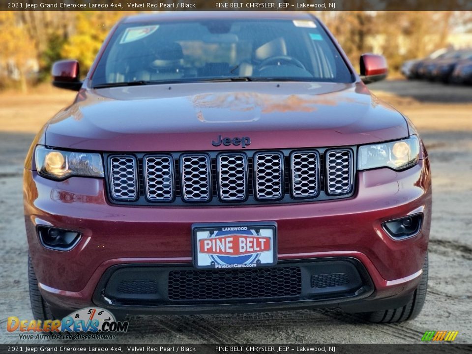 2021 Jeep Grand Cherokee Laredo 4x4 Velvet Red Pearl / Black Photo #3