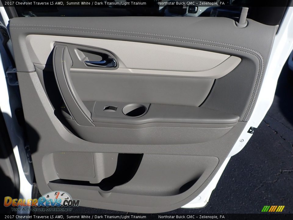 Door Panel of 2017 Chevrolet Traverse LS AWD Photo #8