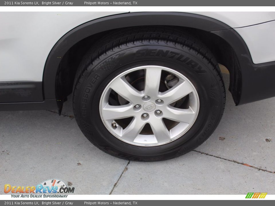 2011 Kia Sorento LX Bright Silver / Gray Photo #6