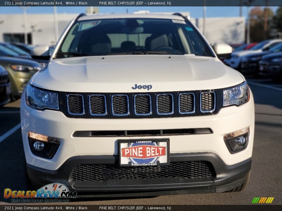 2021 Jeep Compass Latitude 4x4 White / Black Photo #3