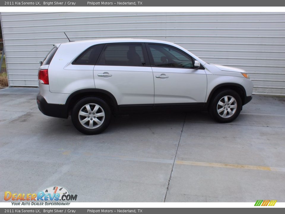 2011 Kia Sorento LX Bright Silver / Gray Photo #13