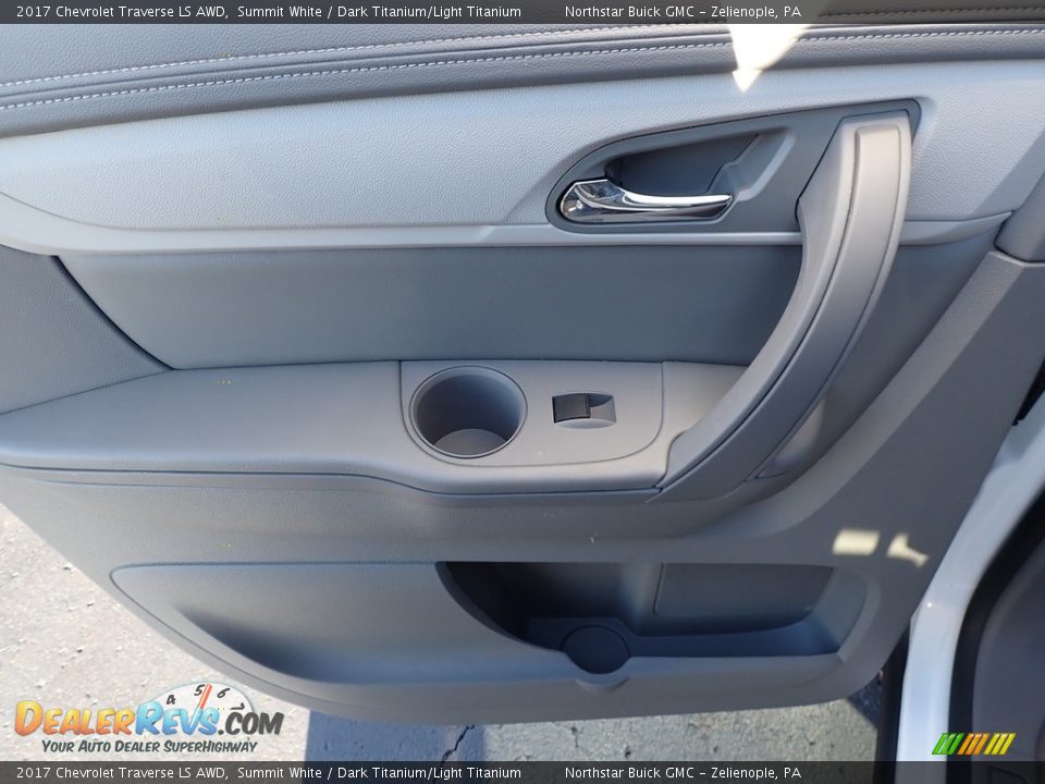 Door Panel of 2017 Chevrolet Traverse LS AWD Photo #22