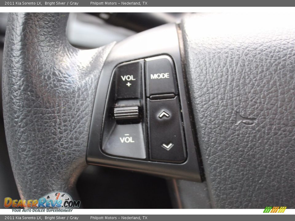 2011 Kia Sorento LX Bright Silver / Gray Photo #16
