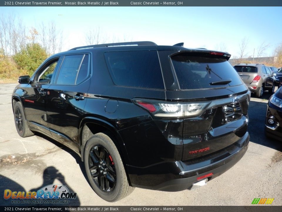 2021 Chevrolet Traverse Premier Mosaic Black Metallic / Jet Black Photo #5