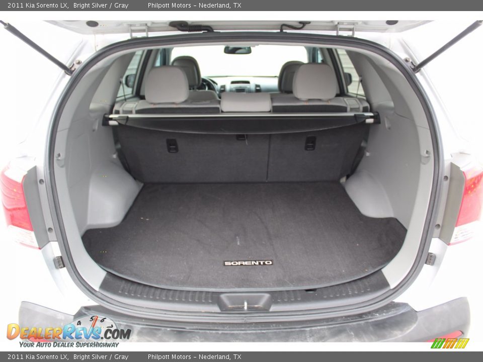 2011 Kia Sorento LX Bright Silver / Gray Photo #26