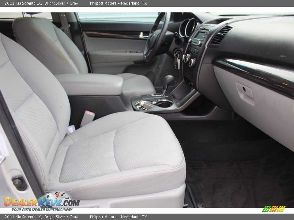 2011 Kia Sorento LX Bright Silver / Gray Photo #30