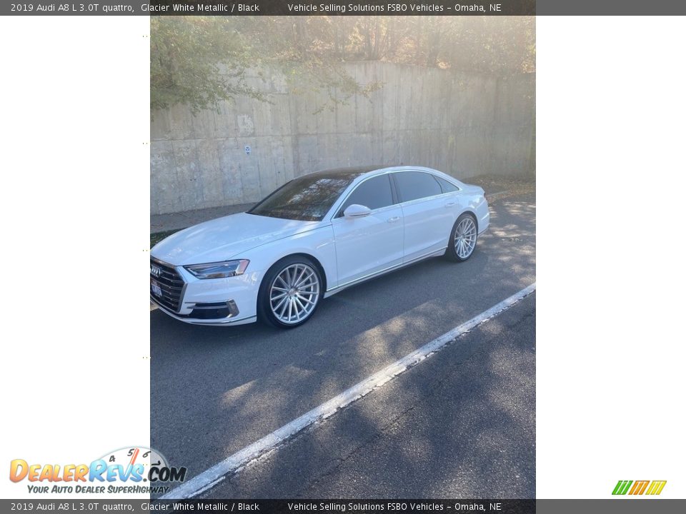 Front 3/4 View of 2019 Audi A8 L 3.0T quattro Photo #1