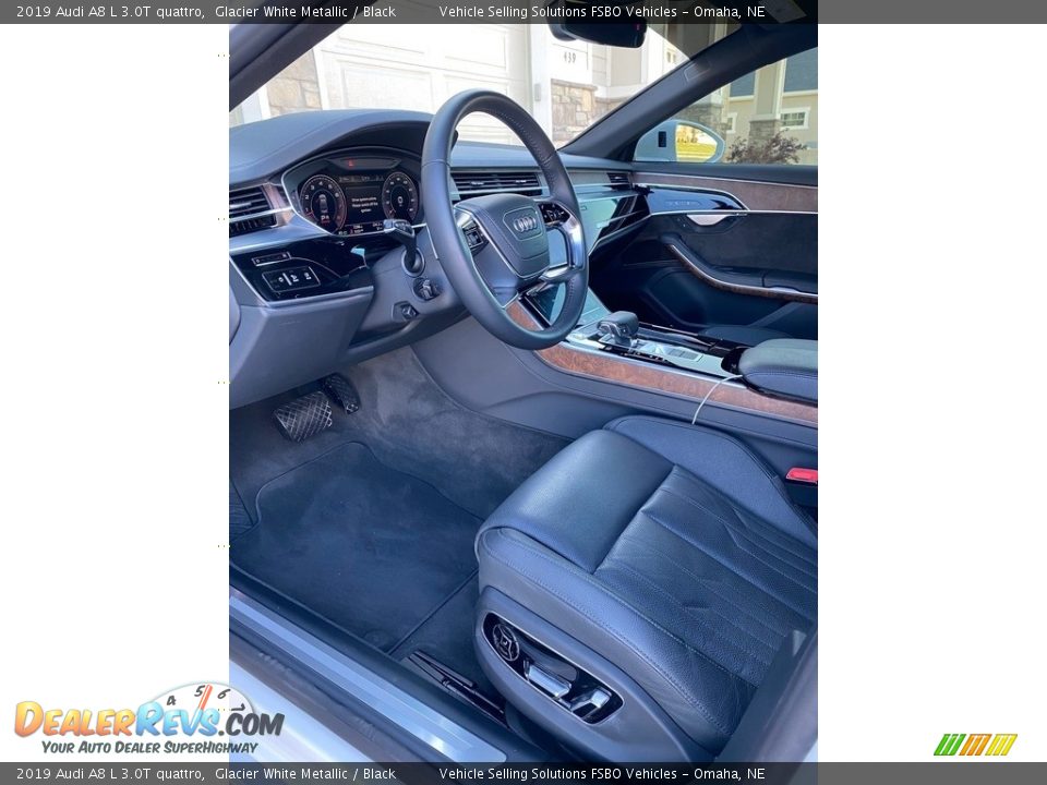 Black Interior - 2019 Audi A8 L 3.0T quattro Photo #13