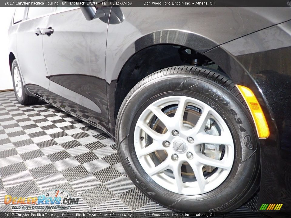 2017 Chrysler Pacifica Touring Brilliant Black Crystal Pearl / Black/Alloy Photo #3