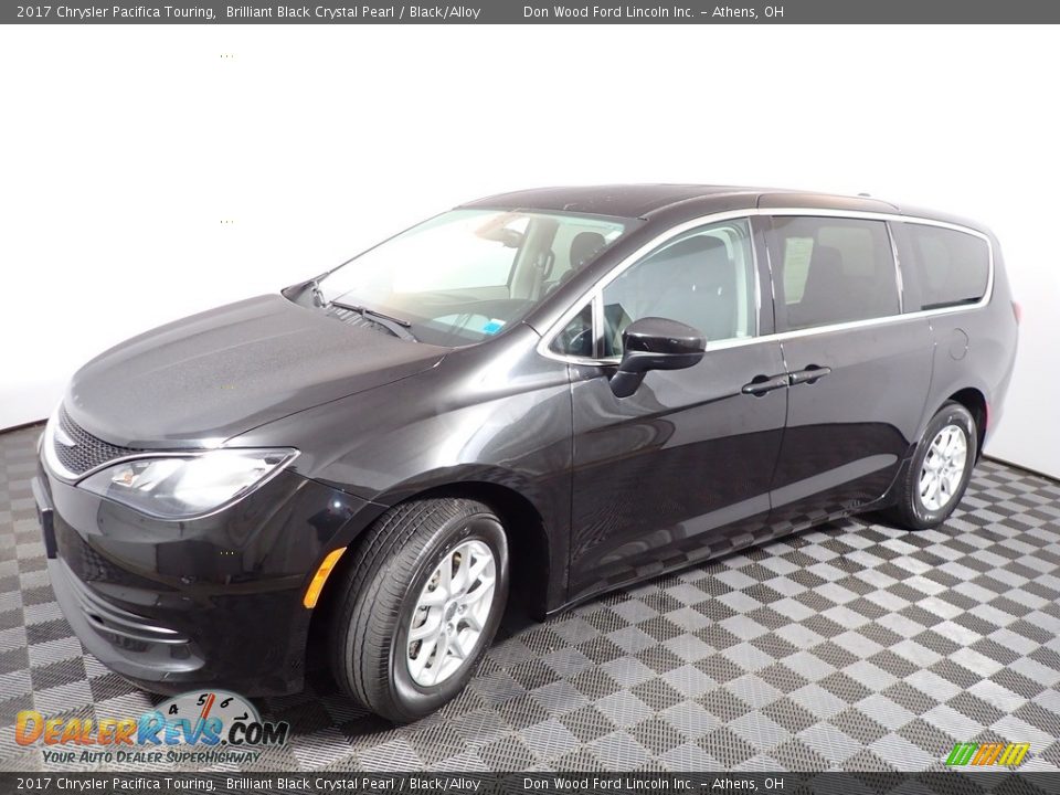 2017 Chrysler Pacifica Touring Brilliant Black Crystal Pearl / Black/Alloy Photo #7
