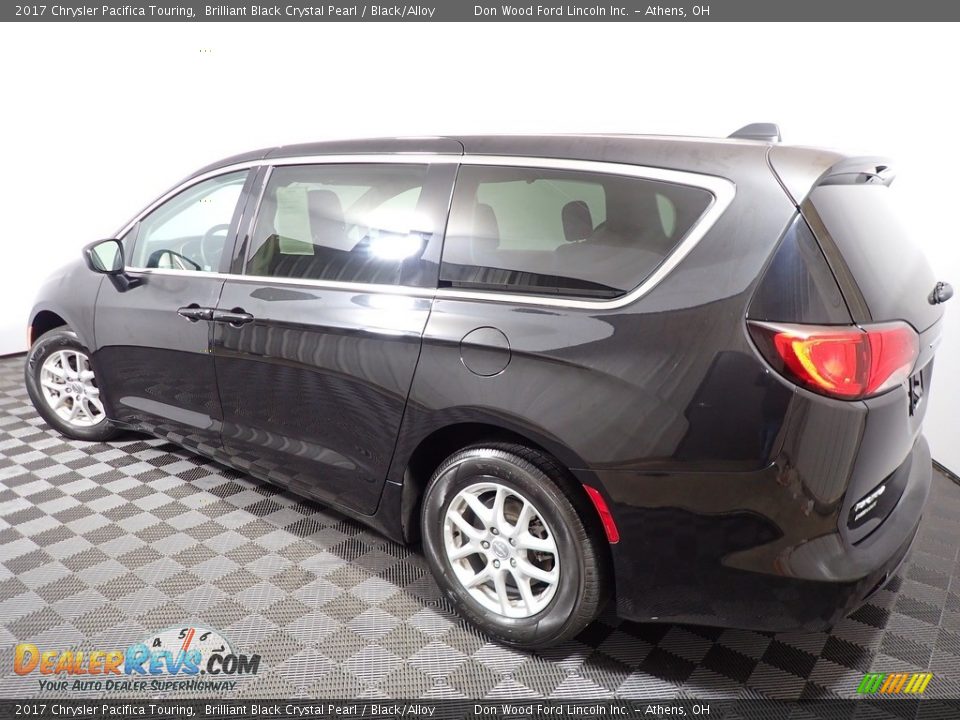 2017 Chrysler Pacifica Touring Brilliant Black Crystal Pearl / Black/Alloy Photo #9