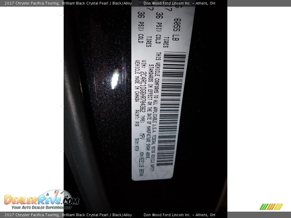 2017 Chrysler Pacifica Touring Brilliant Black Crystal Pearl / Black/Alloy Photo #35
