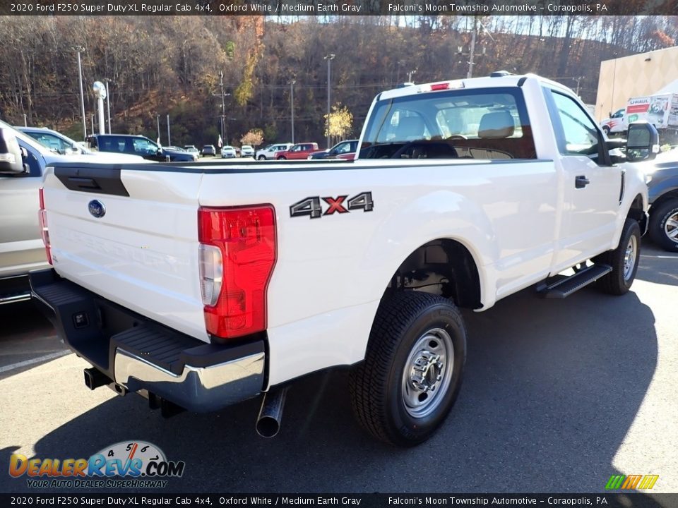 2020 Ford F250 Super Duty XL Regular Cab 4x4 Oxford White / Medium Earth Gray Photo #2