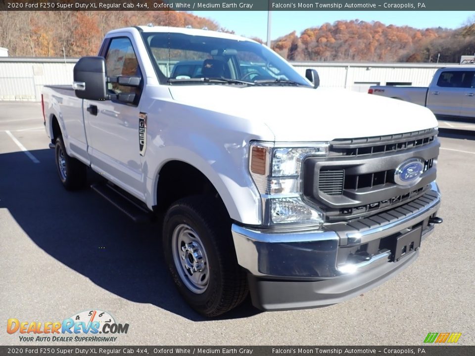 2020 Ford F250 Super Duty XL Regular Cab 4x4 Oxford White / Medium Earth Gray Photo #3