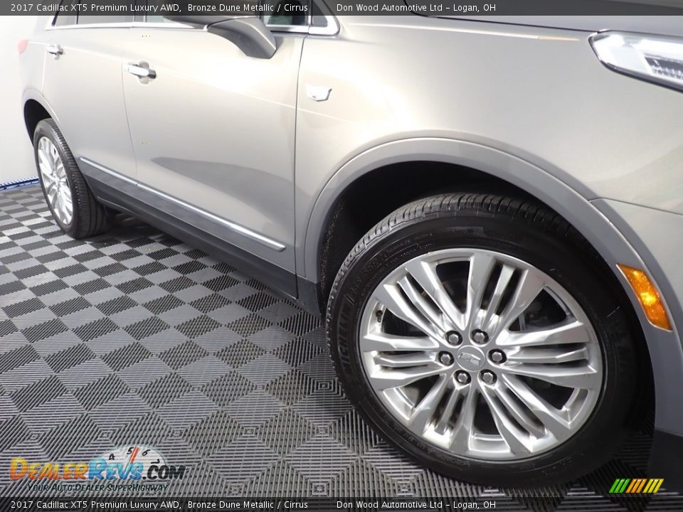 2017 Cadillac XT5 Premium Luxury AWD Wheel Photo #8