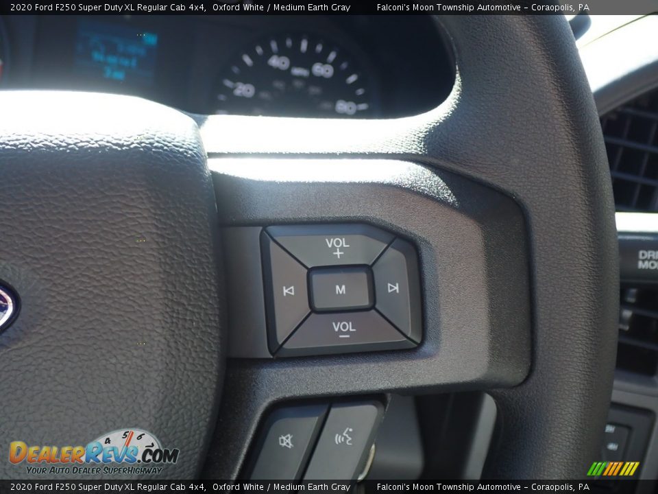 2020 Ford F250 Super Duty XL Regular Cab 4x4 Oxford White / Medium Earth Gray Photo #14