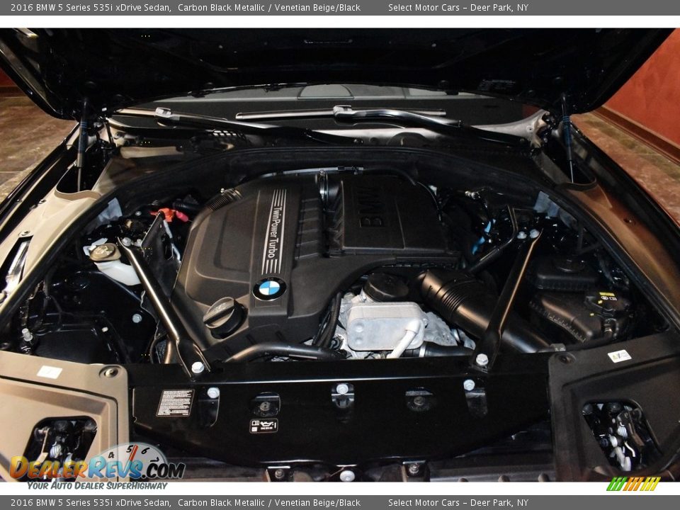 2016 BMW 5 Series 535i xDrive Sedan Carbon Black Metallic / Venetian Beige/Black Photo #18