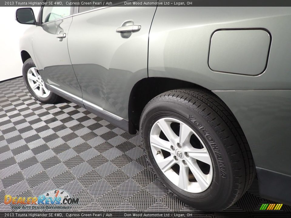 2013 Toyota Highlander SE 4WD Cypress Green Pearl / Ash Photo #10
