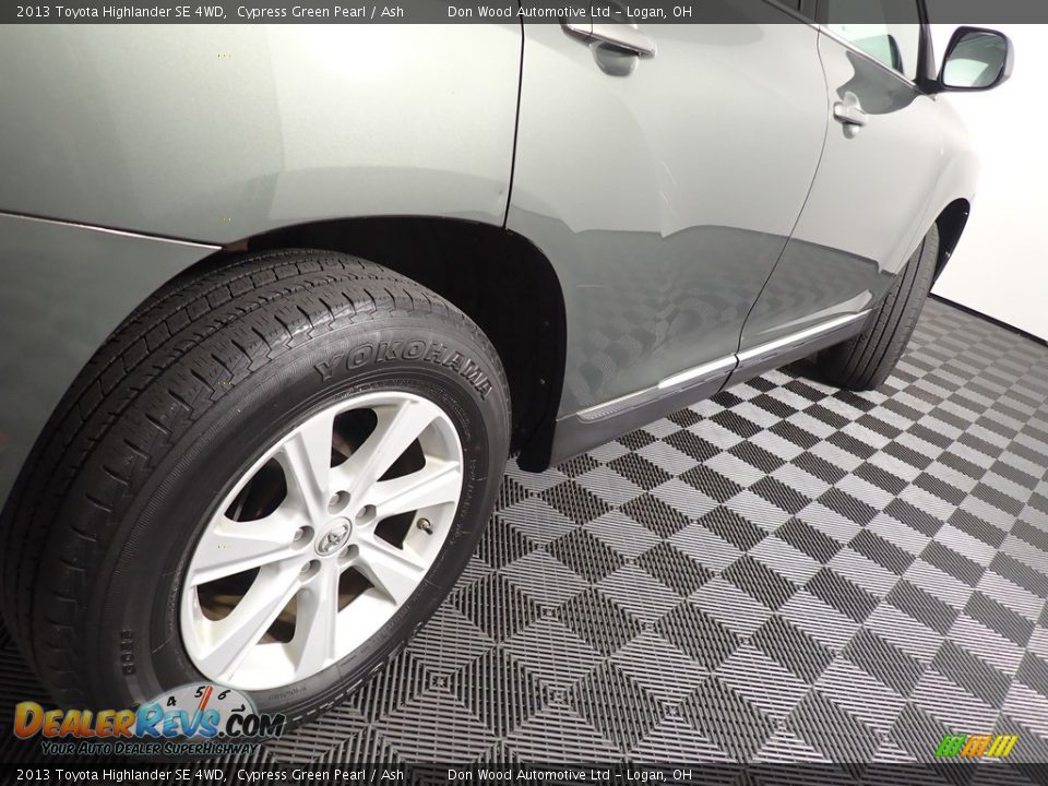 2013 Toyota Highlander SE 4WD Cypress Green Pearl / Ash Photo #20