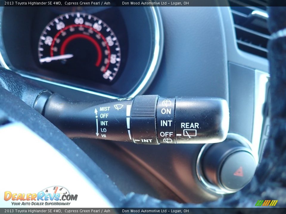 2013 Toyota Highlander SE 4WD Cypress Green Pearl / Ash Photo #30