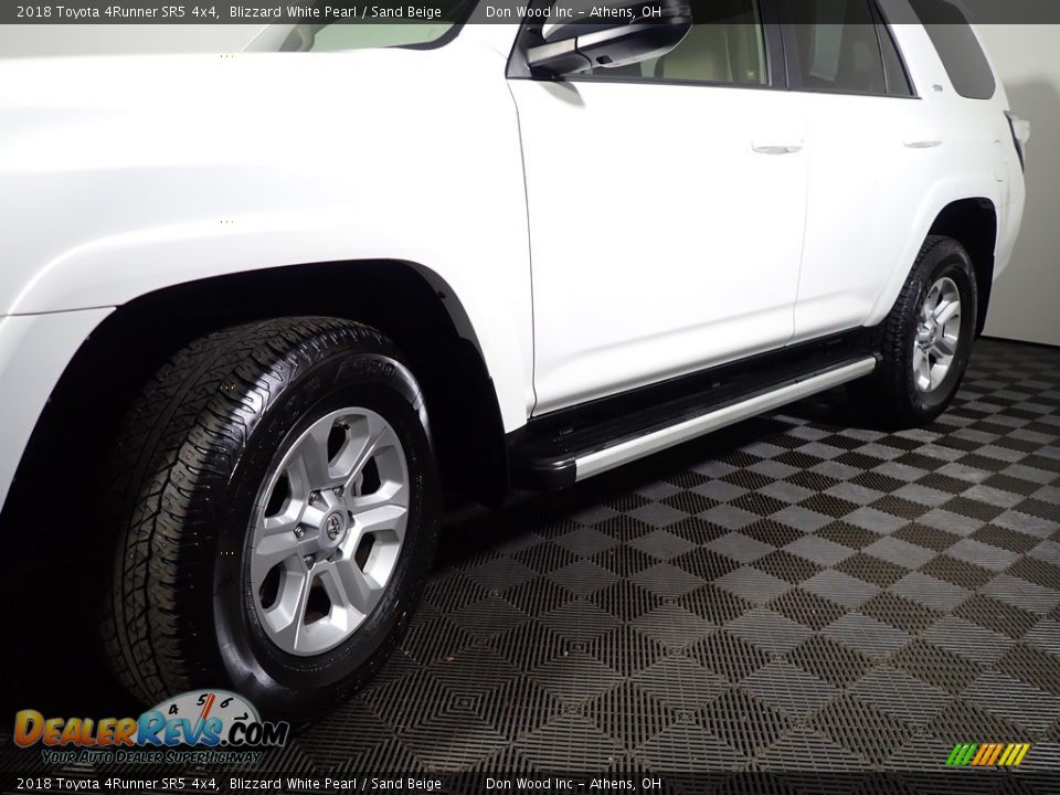 2018 Toyota 4Runner SR5 4x4 Blizzard White Pearl / Sand Beige Photo #8