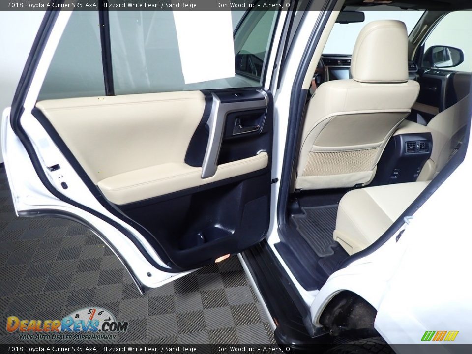 2018 Toyota 4Runner SR5 4x4 Blizzard White Pearl / Sand Beige Photo #21