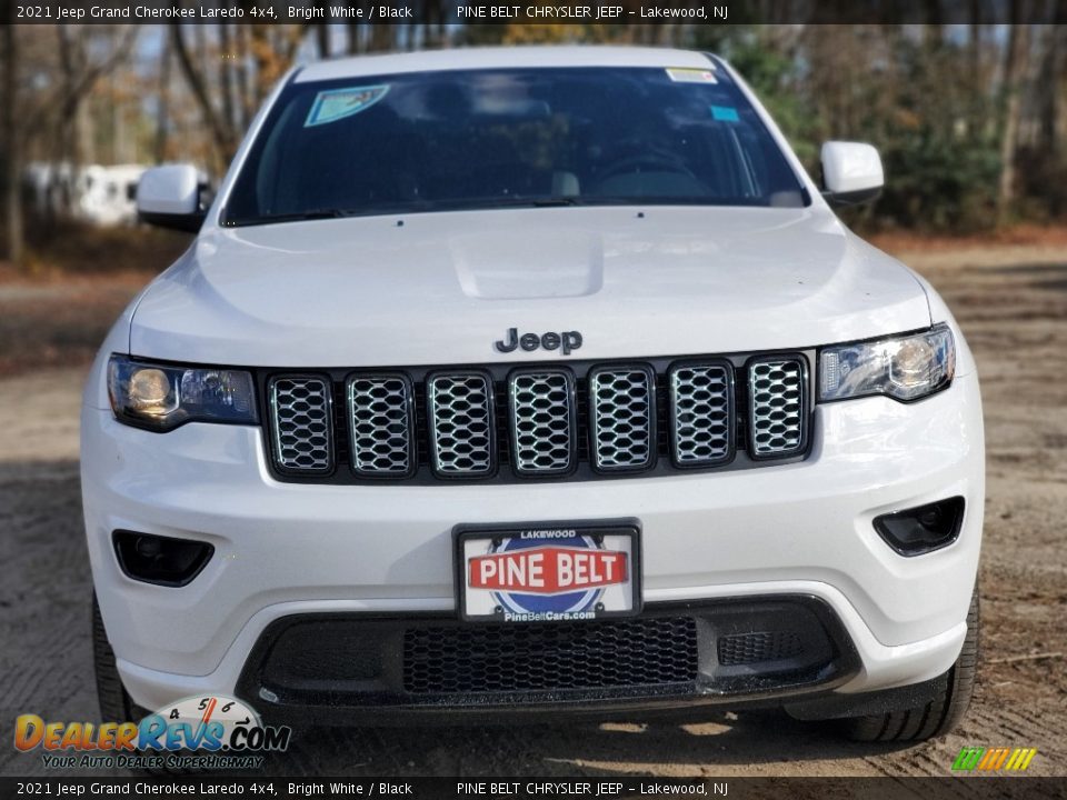 2021 Jeep Grand Cherokee Laredo 4x4 Bright White / Black Photo #3