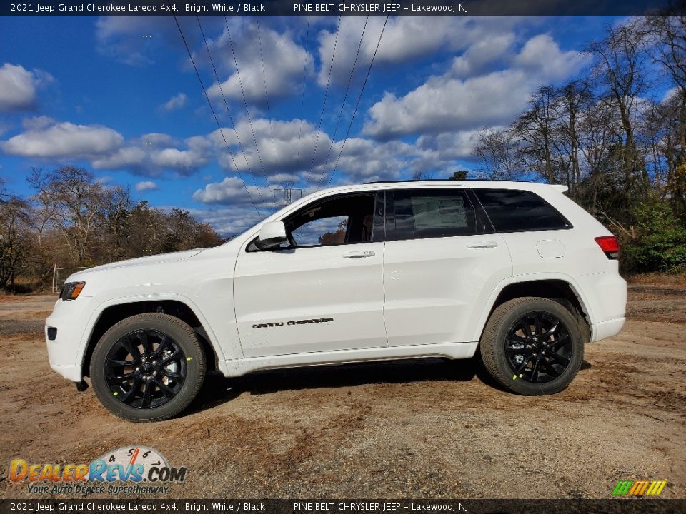 Bright White 2021 Jeep Grand Cherokee Laredo 4x4 Photo #4