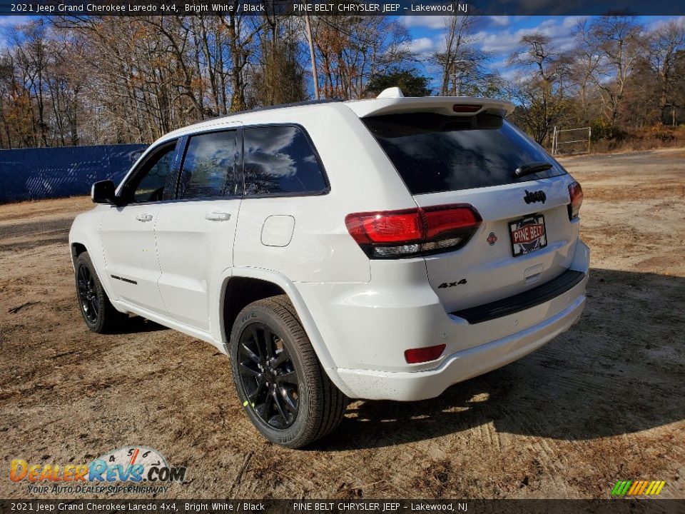 2021 Jeep Grand Cherokee Laredo 4x4 Bright White / Black Photo #6