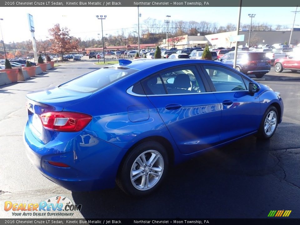 2016 Chevrolet Cruze LT Sedan Kinetic Blue Metallic / Jet Black Photo #9