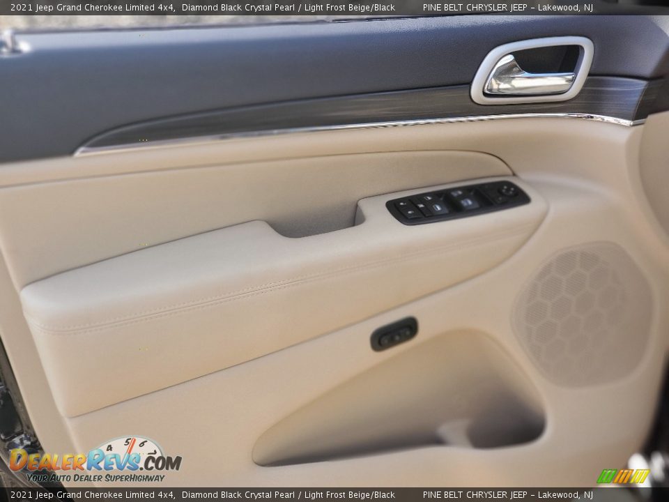 2021 Jeep Grand Cherokee Limited 4x4 Diamond Black Crystal Pearl / Light Frost Beige/Black Photo #12