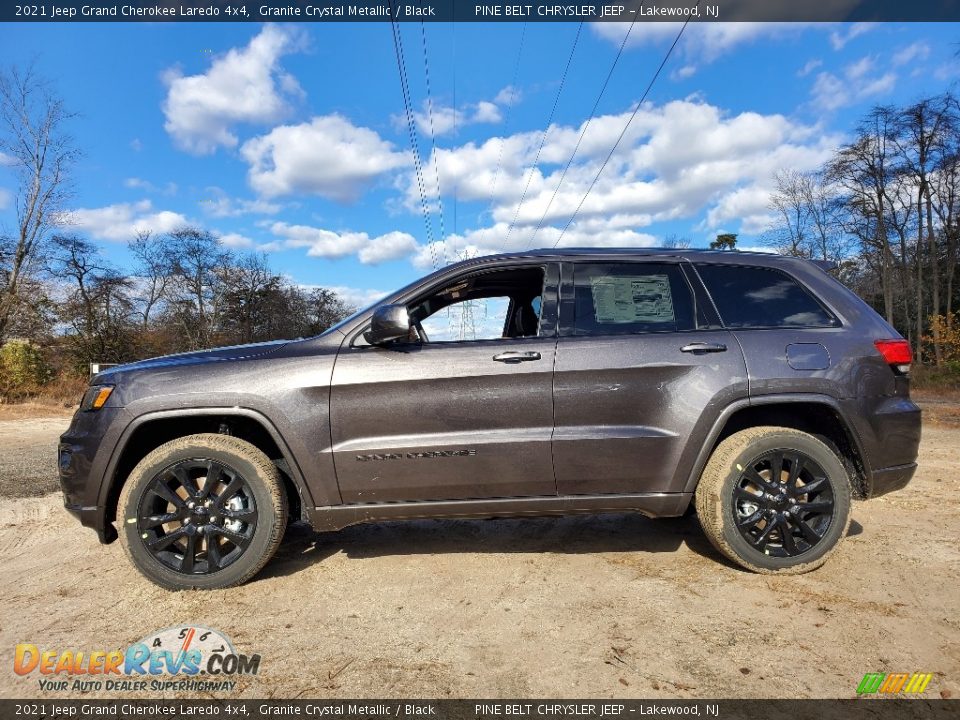 2021 Jeep Grand Cherokee Laredo 4x4 Granite Crystal Metallic / Black Photo #4