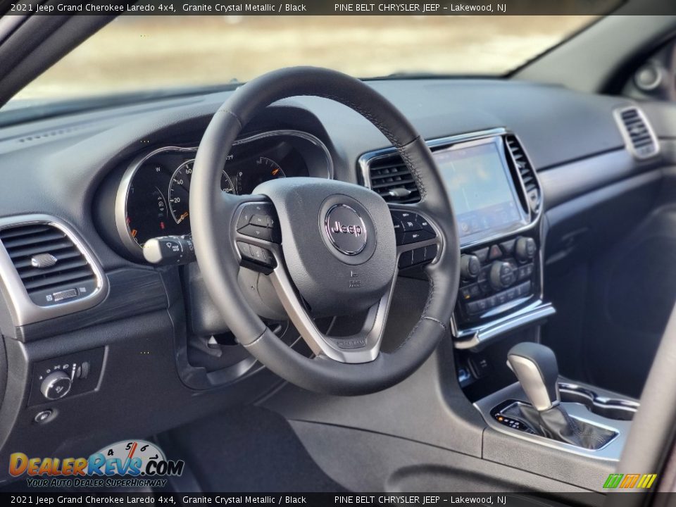 2021 Jeep Grand Cherokee Laredo 4x4 Granite Crystal Metallic / Black Photo #10